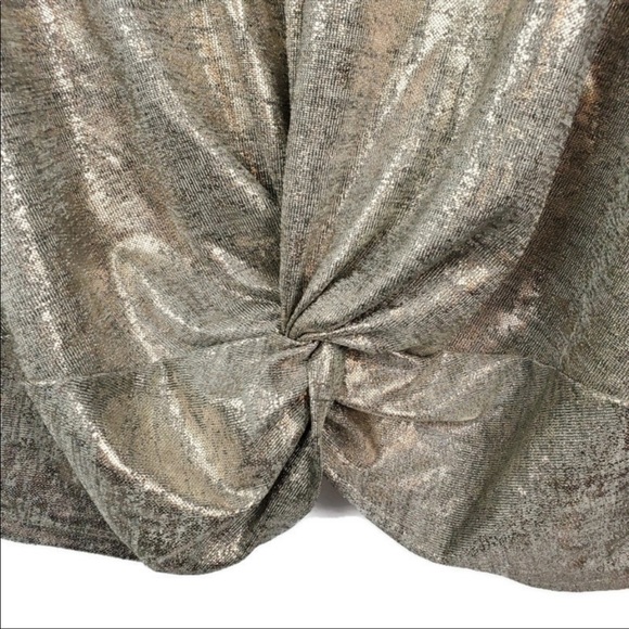 Fourteenth Place Metallic Gold Top Sweater Size L NWT - Picture 2 of 8